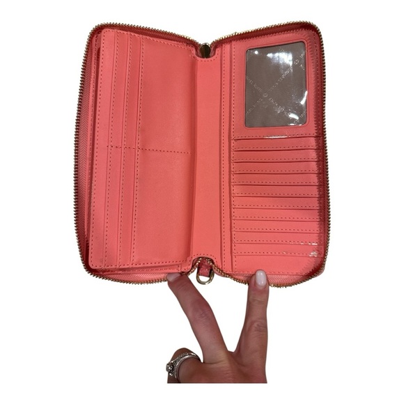 MICHAEL KORS Pink Wallet - Picture 5 of 5